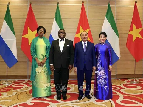 Chủ tịch nước Nguyễn Xuân Phúc chủ trì tiệc chiêu đãi Tổng thống CH Sierra Leone