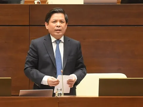 Bộ trưởng Nguyễn Văn Thể trả lời chất vấn về các dự án BOT