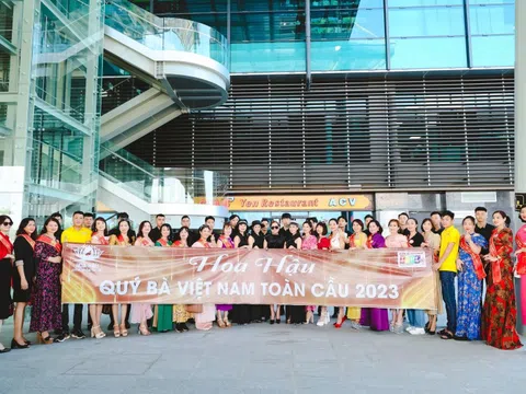 Nhiều nữ doanh nhân xúc động gửi lời cảm ơn đến BTC Hoa hậu Quý bà VNTC ngay khi có mặt tại Huế