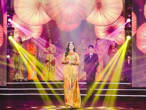 Doanh nhân Nguyễn Thị Hồng Linh đăng quang danh hiệu Hoa hậu thiện nguyện cuộc thi Hoa hậu Doanh nhân Đất Việt 2023