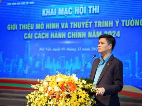 Chung khảo Hội thi "Giới thiệu mô hình và thuyết minh ý tưởng cải cách hành chính"