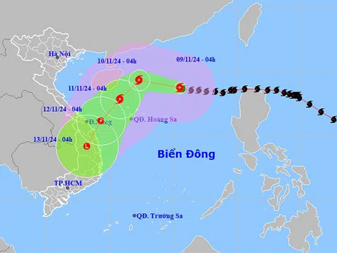 Bão số 7 gần vùng biển Hoàng Sa, biển động dữ dội