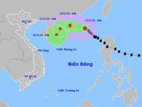 Bão số 8 giật cấp 11 trên Biển Đông, Trung Trung Bộ có mưa to