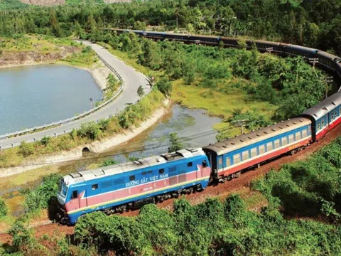 Thủ tướng chỉ đạo đẩy nhanh tiến độ dự án đường sắt Lào Cai - Hà Nội - Hải Phòng