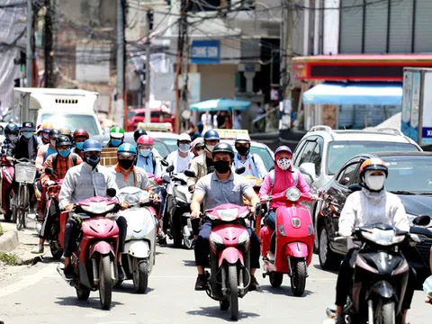 Nắng nóng diện rộng tại nhiều khu vực trên cả nước