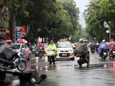 Cảnh báo mưa lớn và dông lốc diện rộng