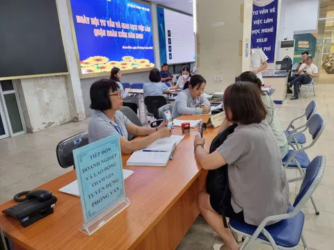 Doanh nghiệp thích nghi với xu hướng 'nhảy việc' của lao động trẻ, tìm cách thu hút giữ chân lao động mới