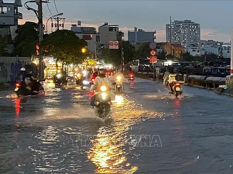 Nhiều khu vực có mưa lớn, nắng nóng từ Thanh Hóa đến Phú Yên