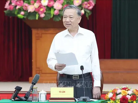 Tổng Bí thư: Khẩn trương tham mưu hoàn thiện tổ chức, bộ máy mới của hệ thống chính trị