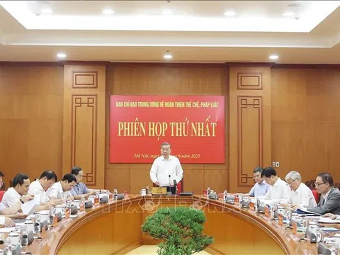Tổng Bí thư Tô Lâm: Rà soát, tháo gỡ “điểm nghẽn” do quy định pháp luật mở đường cho kiến tạo phát triển