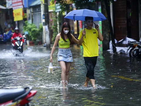 Bắc Bộ mưa lớn diện rộng, cảnh báo gió giật mạnh trên biển