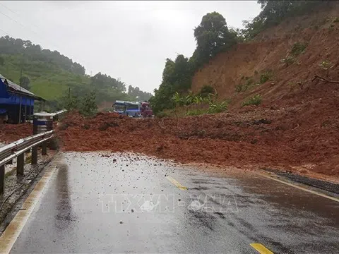 Cảnh báo mưa lớn diện rộng, nguy cơ lũ quét và sạt lở nhiều khu vực