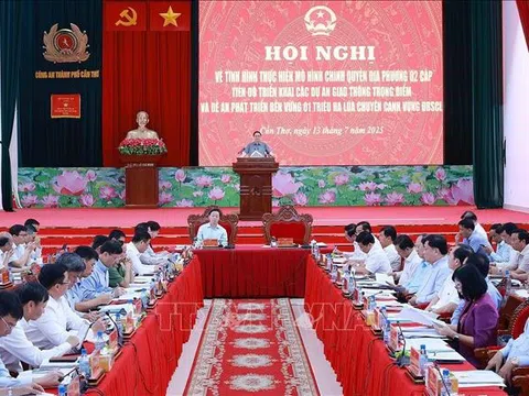 Thủ tướng: Thúc đẩy đầu tư, tạo động lực, tạo khí thế mới trong triển khai các dự án khu vực ĐBSCL
