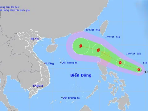 Áp thấp nhiệt đới hướng vào Biển Đông, Bắc Bộ và Trung Bộ nắng nóng