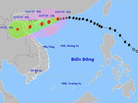 Bão số 3 tiến vào vịnh Bắc Bộ, biển động dữ dội