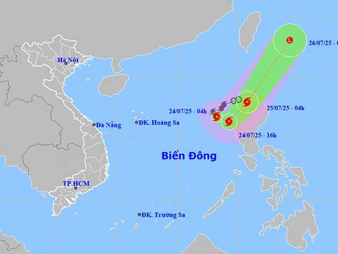 Bão số 4 giật cấp 11 trên khu vực Bắc Biển Đông