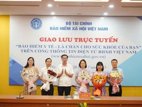 Giao lưu trực tuyến giải đáp vướng mắc chính sách BHYT, BHXH khi thực hiện mô hình chính quyền 2 cấp