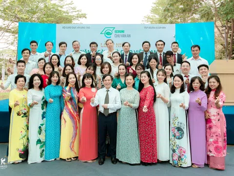 Trường Đại học Chu Văn An tổ chức Lễ Kỷ niệm 40 năm ngày Nhà giáo Việt Nam và Lễ Khai giảng năm học mới