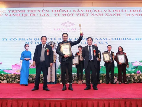 Công ty cổ phần Quốc tế Beak Jo Việt Nam và thương hiệu mỹ phẩm Hàn Quốc LILY LALA được vinh danh Thương hiệu Vì sức khỏe và sắc đẹp Việt Nam