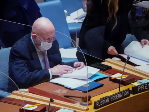 Phái đoàn Nga tới địa điểm đàm phán vòng 2 với Ukraine