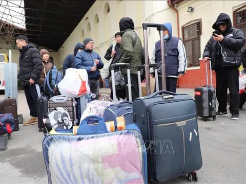 Những Việt cuối cùng sơ tán từ Ukraine sang Hungary