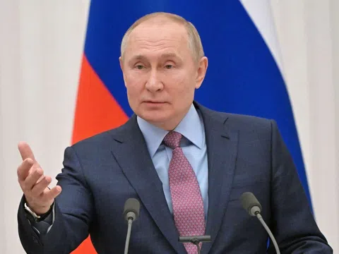 Tổng thống Putin: “Mỹ sẵn sàng chống Nga đến người Ukraine cuối cùng”