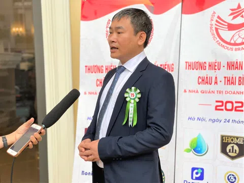 Vinh danh CEO Nguyễn Tiến Thịnh, Giám đốc Công ty TNHH Giải pháp và Dịch vụ Cao cấp SmartBiz