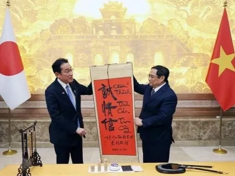 Thủ Tướng ái thư tình Vạn Lý, Lưỡng bang thành tín nghĩa Thiên Sơn!