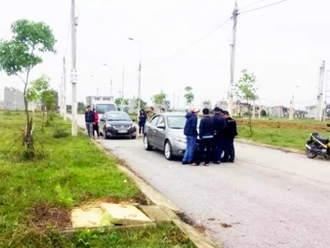 Tỉnh táo để tránh sập 'bẫy' đất ở nông thôn