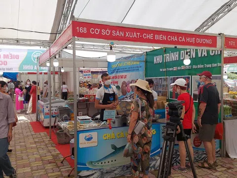 Chả cá thát lát Huệ Dương tham dự  Hội chợ hàng Việt quận Ba Đình năm 2022