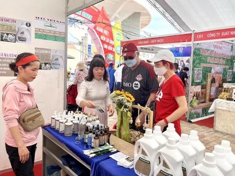 Khai mạc Hội chợ hàng Việt quận Ba Đình năm 2022