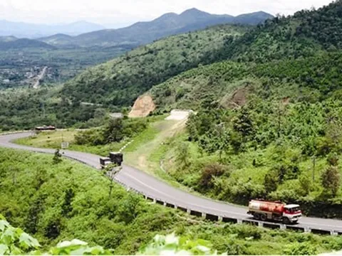 Xuôi đèo Mang Yang…