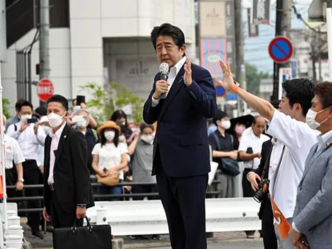 Cựu Thủ tướng Nhật Bản Abe Shinzo bị bắn khi đang phát biểu