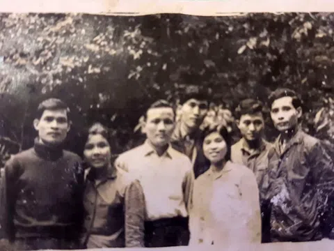 Tác phẩm Bê Trọc của nhà báo Phạm Việt Long: Nhật ký chiến trường về một thời máu và hoa (Phần XXIV)