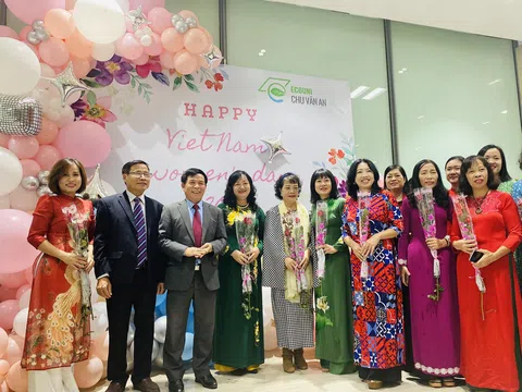 Trường Đại học Chu Văn An (Ecopark) tổ chức họp mặt kỷ niệm ngày thành lập HLH phụ nữ Việt Nam