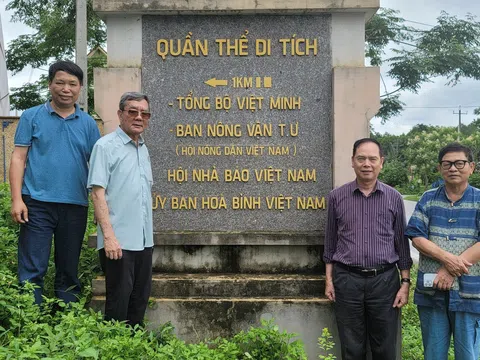 Đúng Ngày sinh Bác Hồ, rủ nhau về Chiến khu Việt Bắc