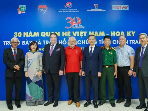 Lần đầu công bố nhiều tư liệu quý 30 năm bình thường hoá quan hệ Việt - Mỹ