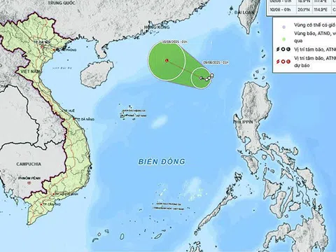 Mưa dông diện rộng tại Trung Bộ và Nam Bộ, áp thấp nhiệt đới trên Biển Đông