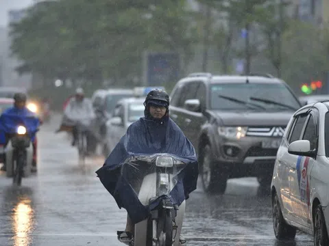 Bắc Bộ, Trung Bộ và Nam Bộ mưa lớn, vùng áp thấp trên Biển Đông có khả năng mạnh lên