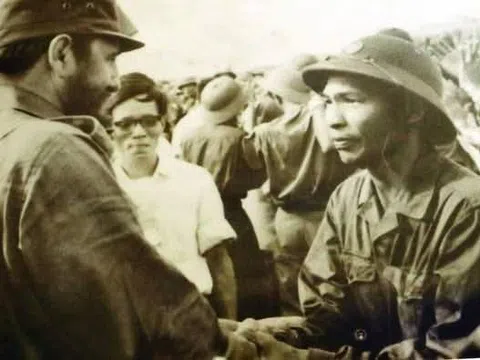 Chúc mừng Thiếu tướng Nguyễn Đức Huy đã được Chủ tịch nước quyết định phong tặng danh hiệu Anh hùng LLVTND thời kỳ kháng chiến chống Mỹ