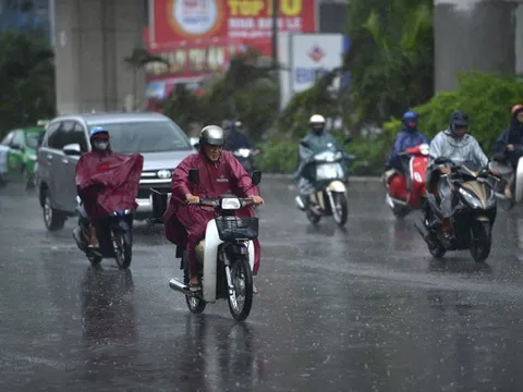 Ngày 3/9, mưa lớn diện rộng tại Trung Bộ và Nam Bộ, cảnh báo gió mạnh trên biển