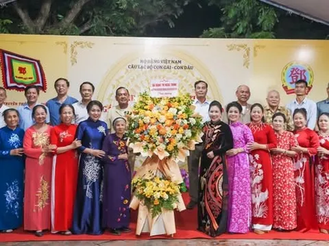 Giới thiệu và trưng bày bộ sưu tập chân dung “TỰ HÀO PHỤ NỮ VIỆT NAM”