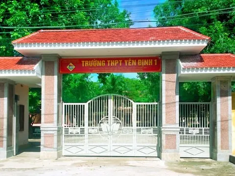 Lớp D khoá đầu tiên - Dấu ấn rạng ngời trong truyền thống vẻ vang của trường THPT Yên Định 1 Thanh Hoá