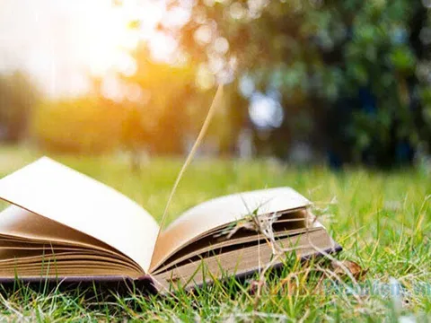 Hồn người thi sĩ - một cõi riêng trong thơ Quyền Dương Tử