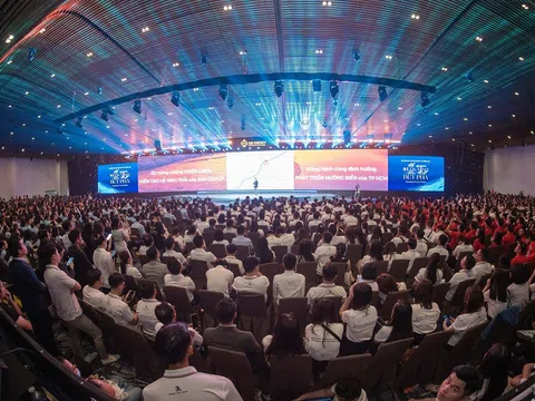 Hơn 2.000 "chiến binh" hội tụ trong sự kiện kick-off dự án Thành phố Trắng Blanca City