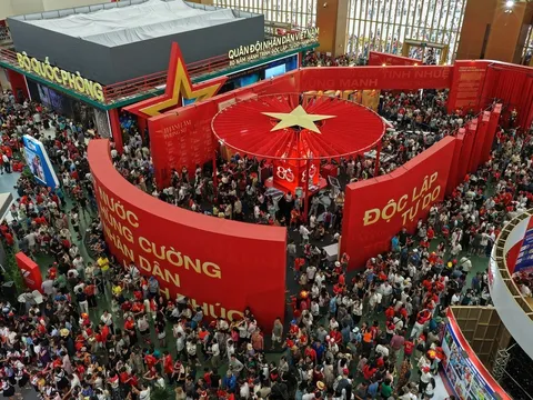 Trung tâm Triển lãm Việt Nam: Du khách chấm “10 điểm không nhưng” cho tiện ích và vận hành