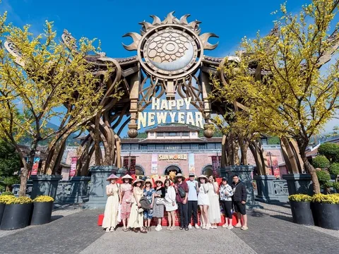 Khách miền Trung – Tây Nguyên đến Ba Na Hills tăng hơn 60%