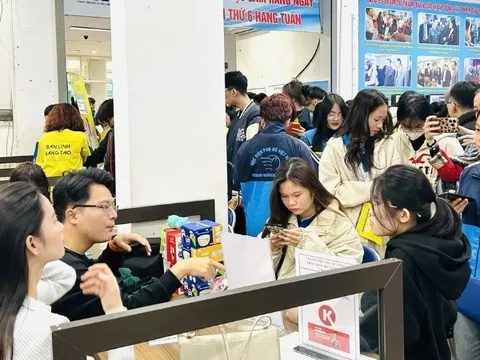 Thị trường lao động 2026 mở rộng cơ hội việc làm cho người không có bằng cấp