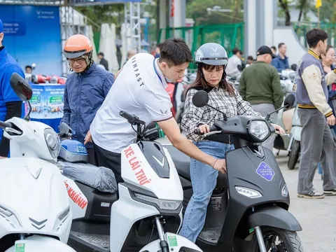 Xe máy điện VinFast lập kỷ lục doanh số chưa từng có