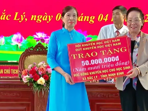 Nguyên Phó Chủ tịch nước Nguyễn Thị Doan: Người luôn gắn bó với ngành giáo dục, với thế hệ tương lai